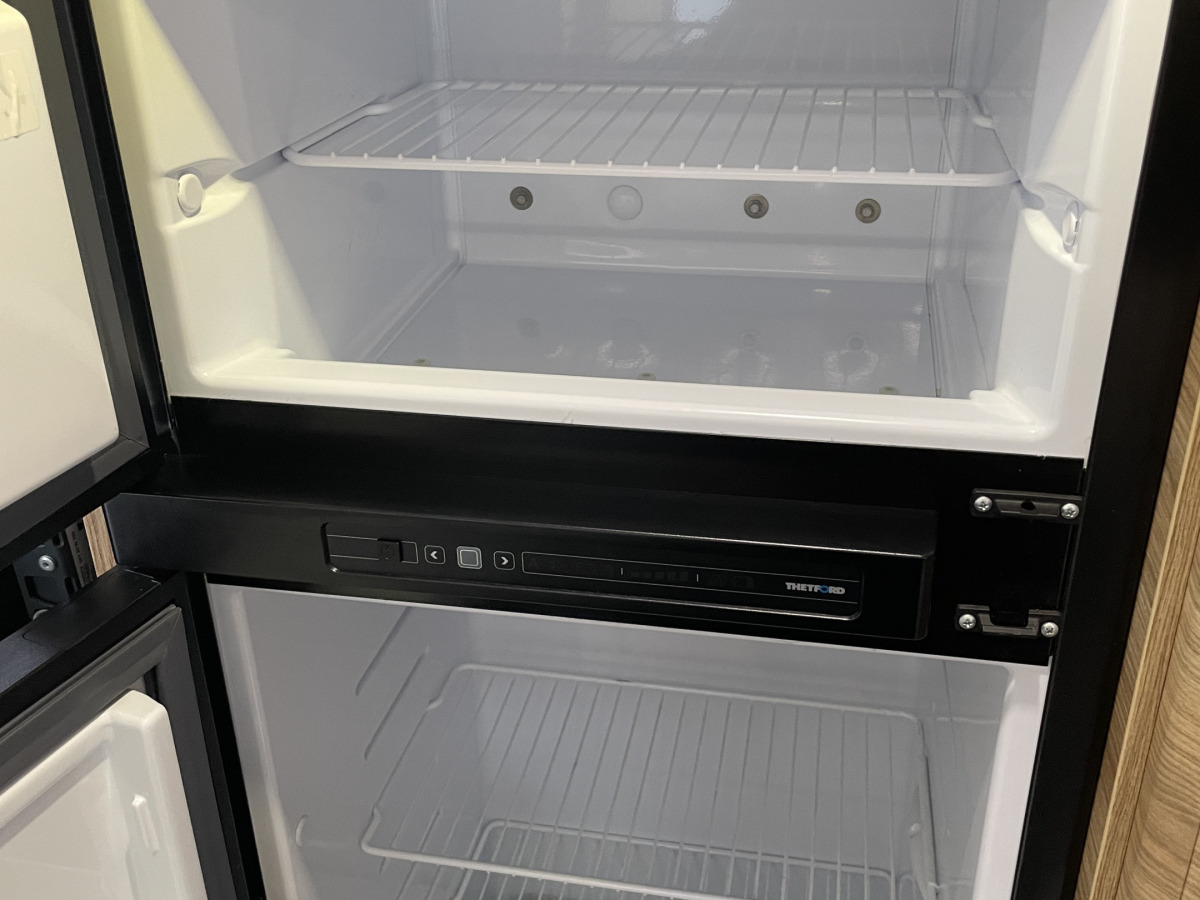 Adria Sonic SUPREME I 710SL, bild 10 av 15