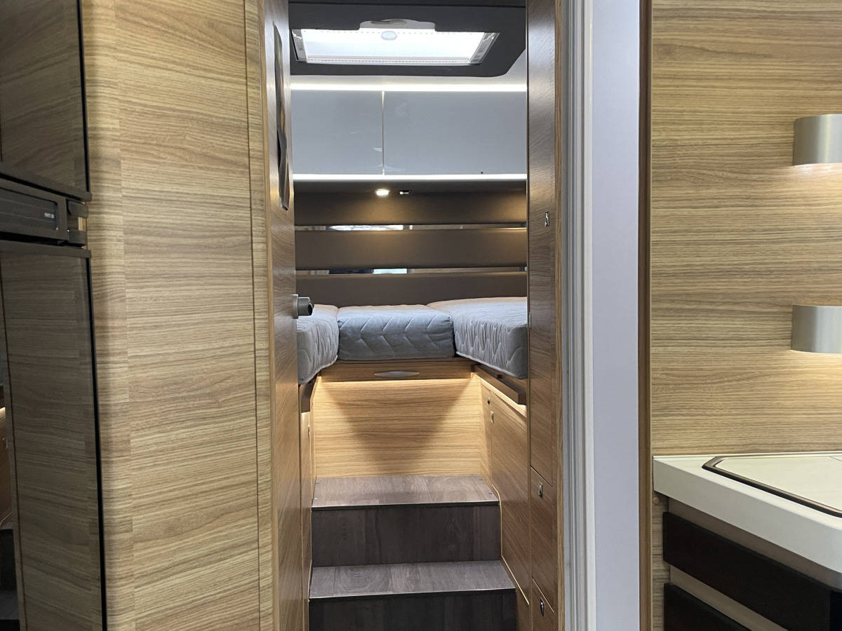 Adria Sonic SUPREME I 710SL, bild 11 av 15