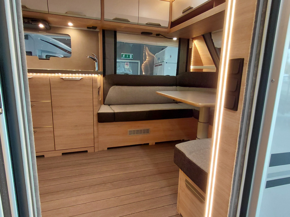 Knaus SÜDWIND BLACK SELECTION 650 UDF, bild 4 av 10