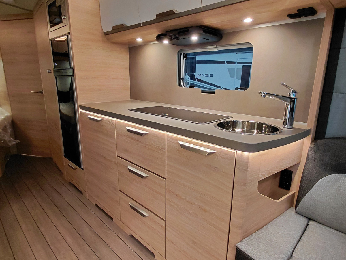 Knaus SÜDWIND BLACK SELECTION 650 UDF, bild 5 av 10