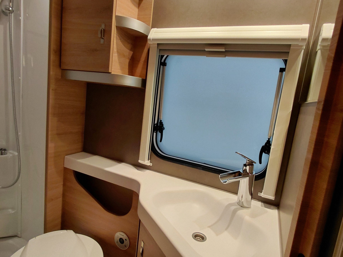 Knaus SÜDWIND BLACK SELECTION 650 UDF, bild 9 av 10