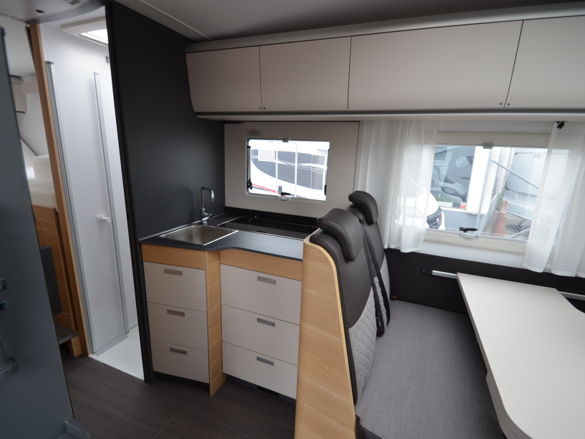Adria CORAL 670 SL (AC,solcell, auto), bild 7 av 15