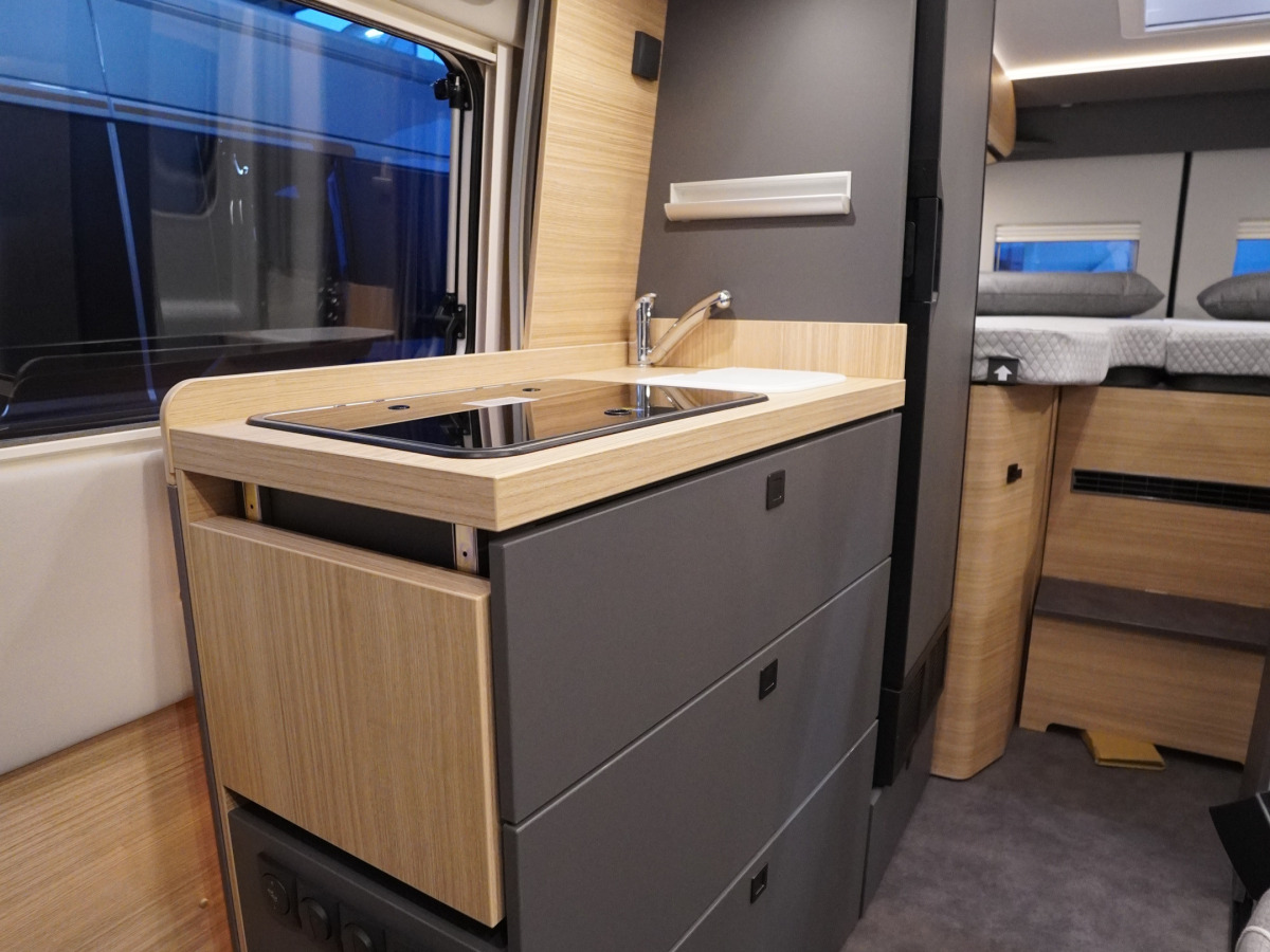 Malibu 640 LE GT Skyview, Stor kyl, Dieselpanna, 4000kg, bild 6 av 18
