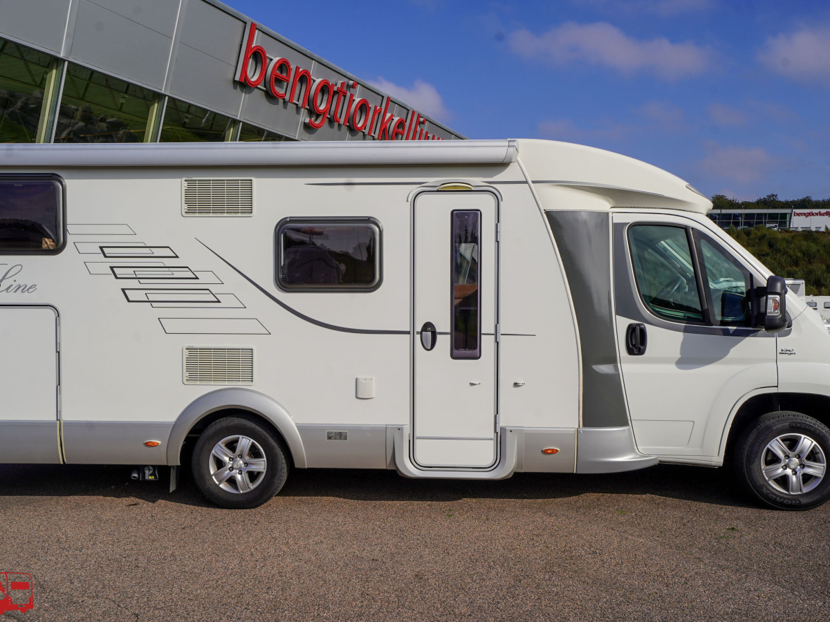 Hymer T 674 CL BIANCO-LINE Långbäddar Dragkrok I KAMPANJ, bild 24 av 41