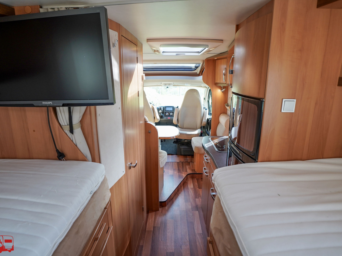 Hymer T 674 CL BIANCO-LINE Långbäddar Dragkrok I KAMPANJ, bild 14 av 41