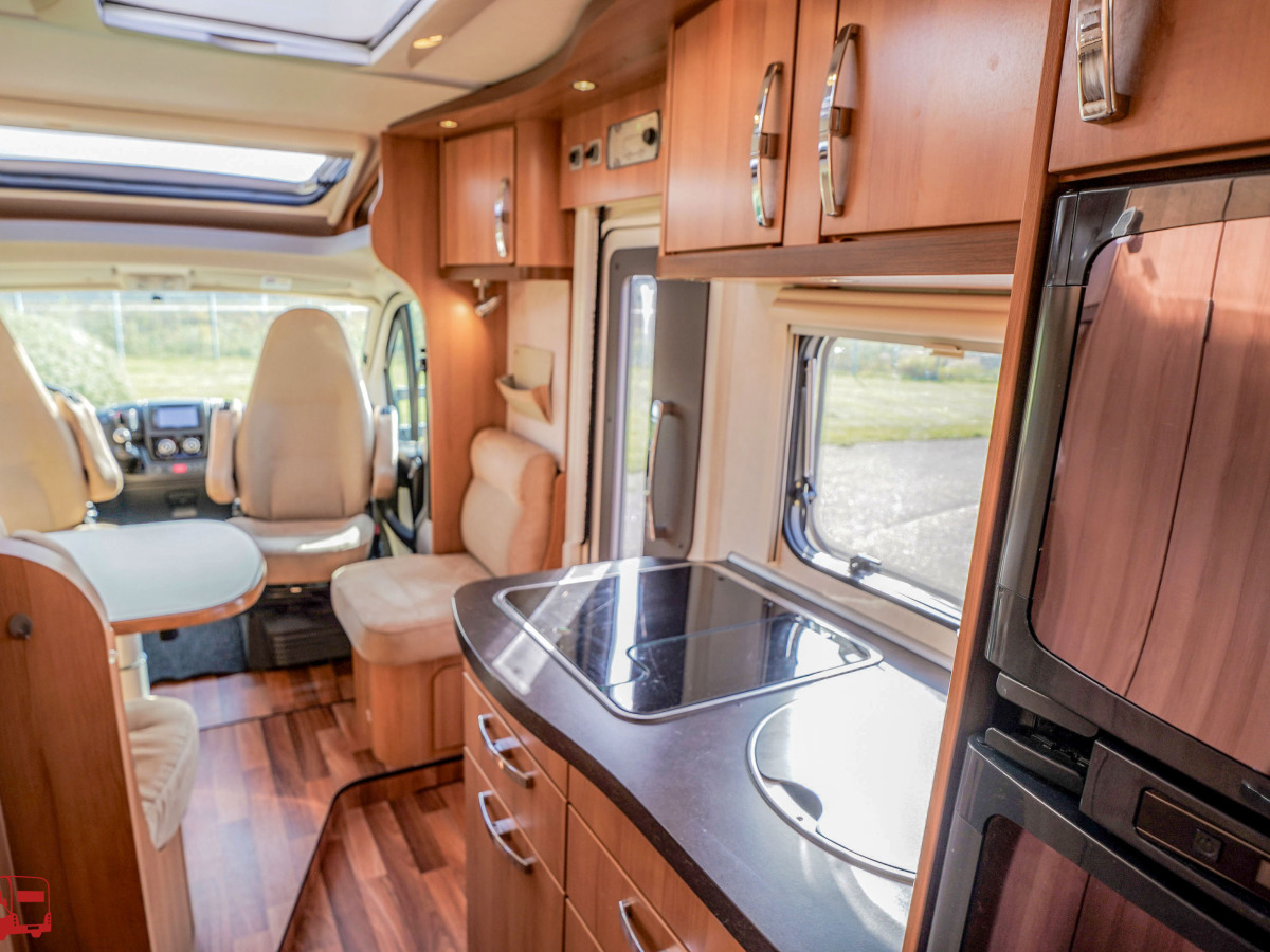 Hymer T 674 CL BIANCO-LINE Långbäddar Dragkrok I KAMPANJ, bild 15 av 41