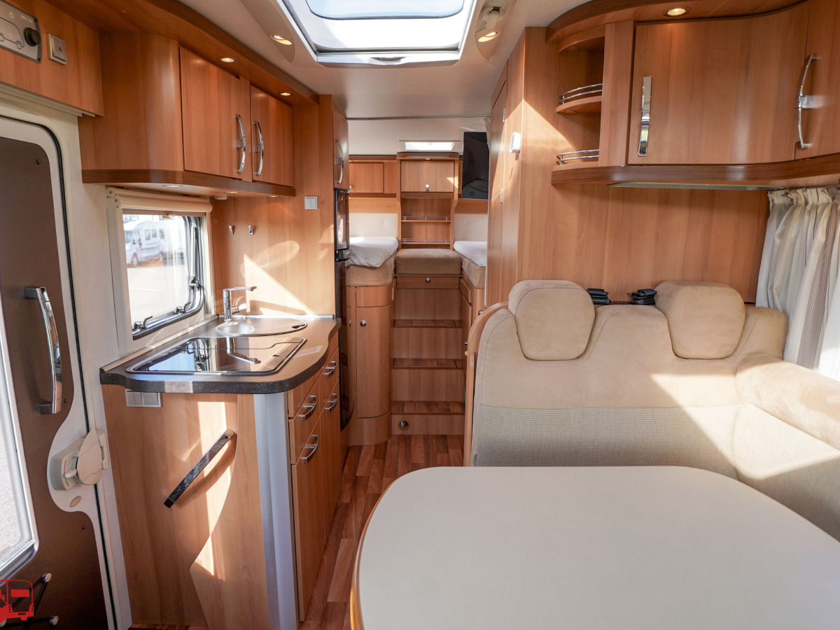 Hymer T 674 CL BIANCO-LINE Långbäddar Dragkrok I KAMPANJ, bild 8 av 41