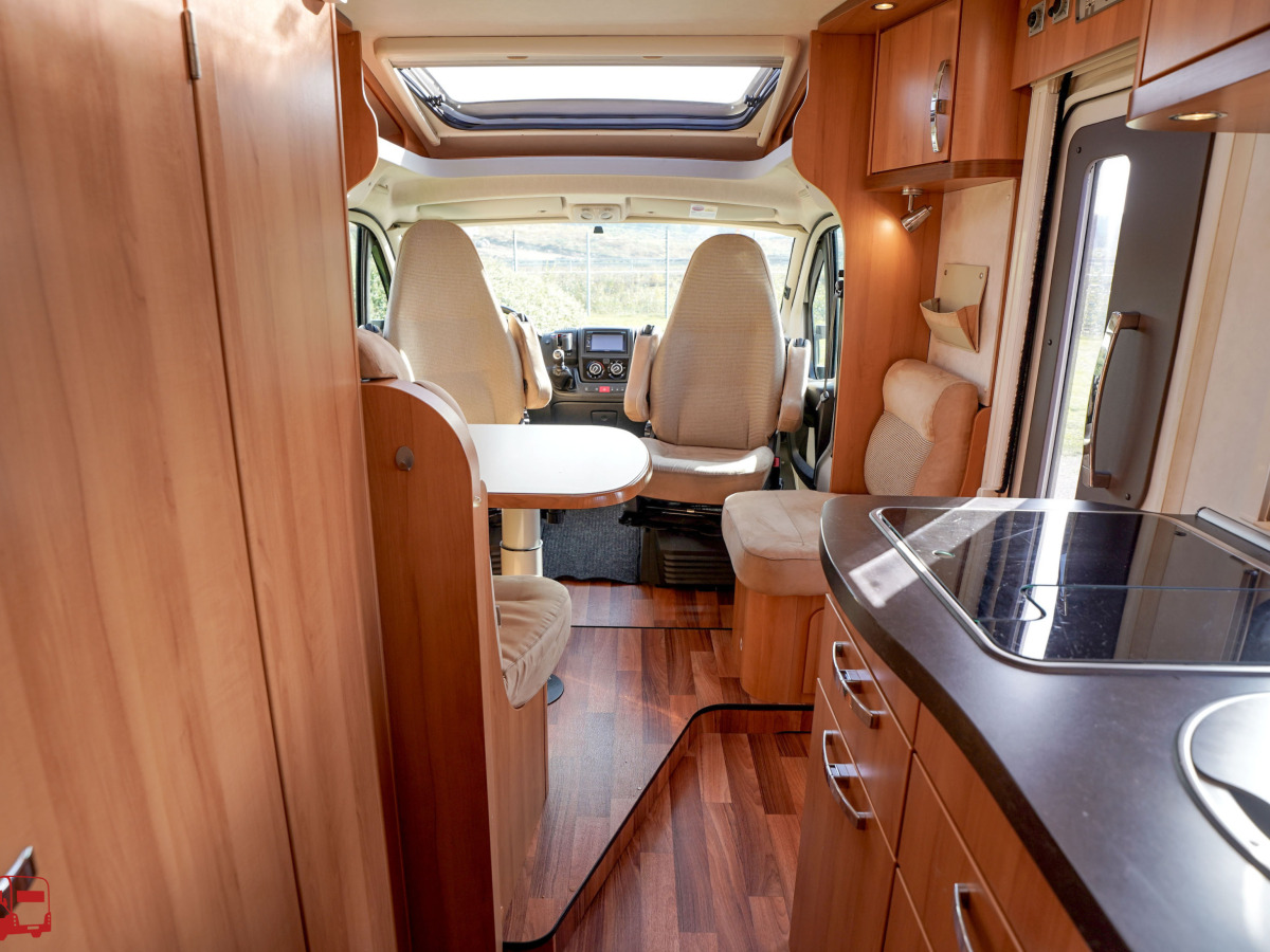 Hymer T 674 CL BIANCO-LINE Långbäddar Dragkrok I KAMPANJ, bild 16 av 41