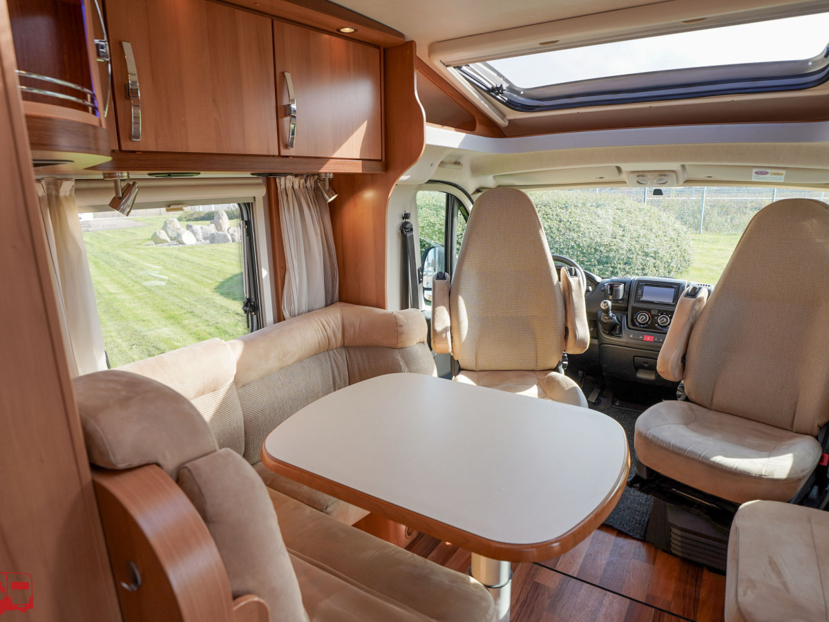 Hymer T 674 CL BIANCO-LINE Långbäddar Dragkrok I KAMPANJ, bild 17 av 41