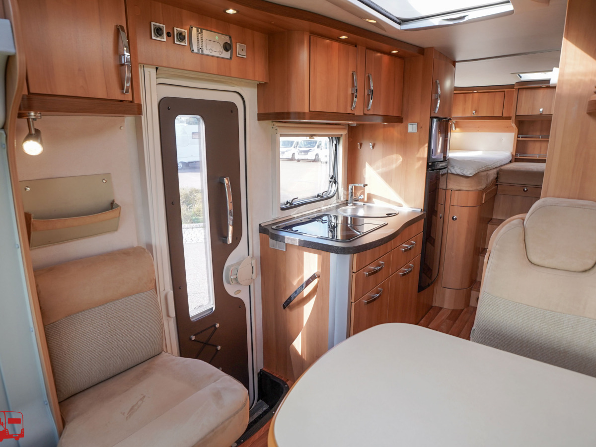 Hymer T 674 CL BIANCO-LINE Långbäddar Dragkrok I KAMPANJ, bild 6 av 41