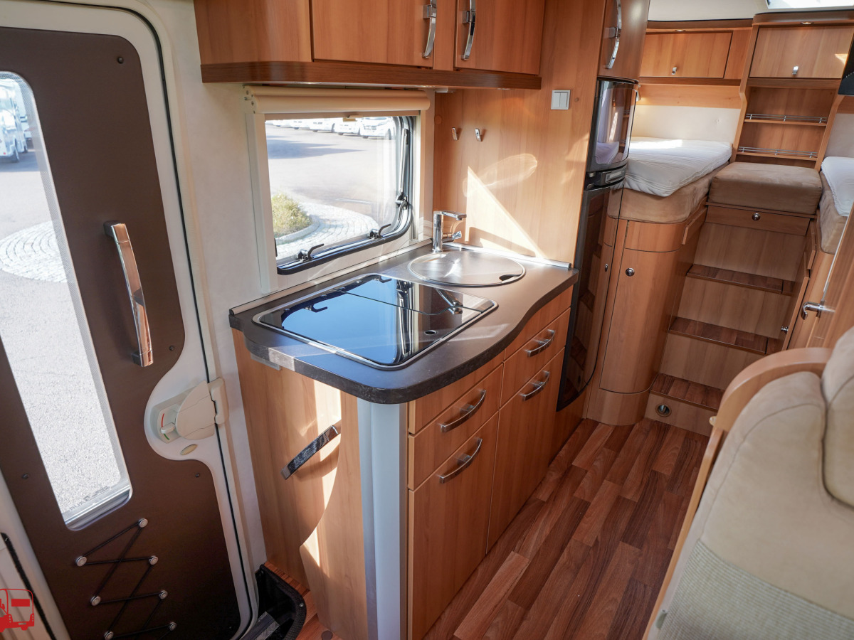 Hymer T 674 CL BIANCO-LINE Långbäddar Dragkrok I KAMPANJ, bild 9 av 41