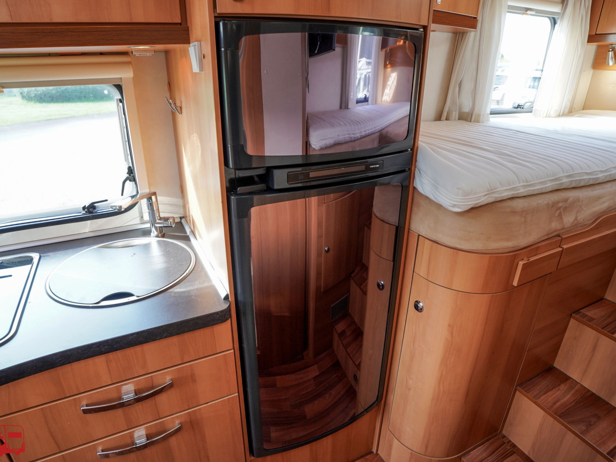 Hymer T 674 CL BIANCO-LINE Långbäddar Dragkrok I KAMPANJ, bild 31 av 41