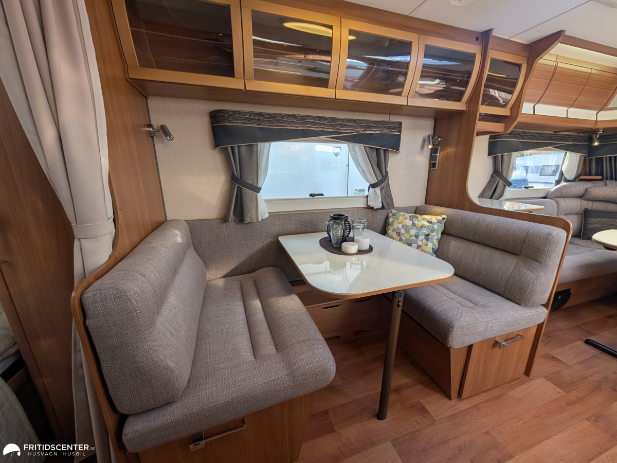 KABE ROYAL 720 GXL KS *ALDE / Mitt dinette / Året runt, bild 10 av 23