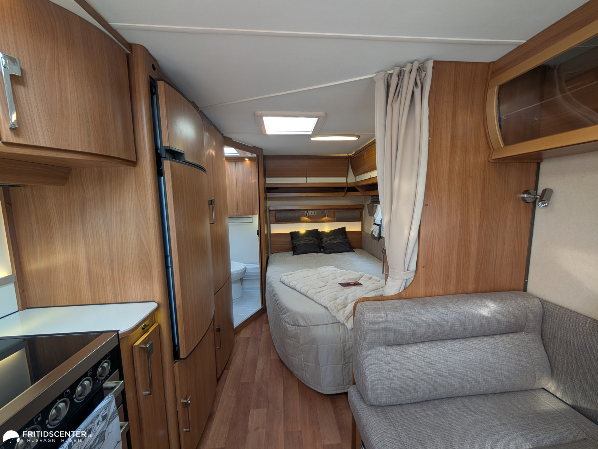 KABE ROYAL 720 GXL KS *ALDE / Mitt dinette / Året runt, bild 13 av 23
