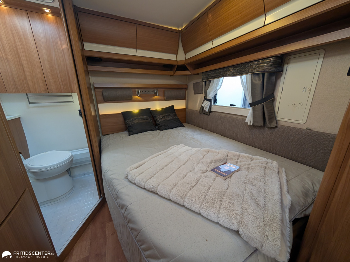 KABE ROYAL 720 GXL KS *ALDE / Mitt dinette / Året runt, bild 14 av 23