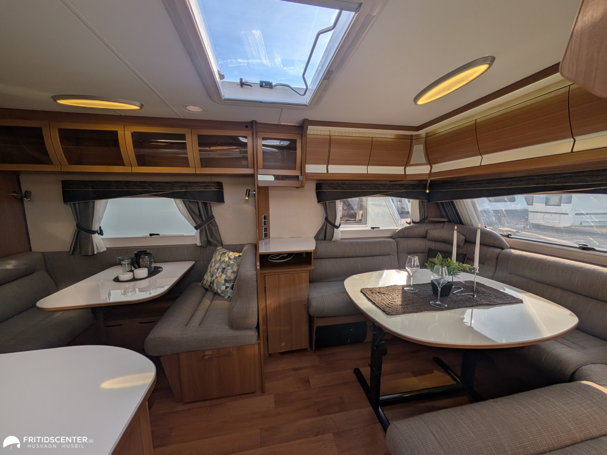 KABE ROYAL 720 GXL KS *ALDE / Mitt dinette / Året runt, bild 7 av 23