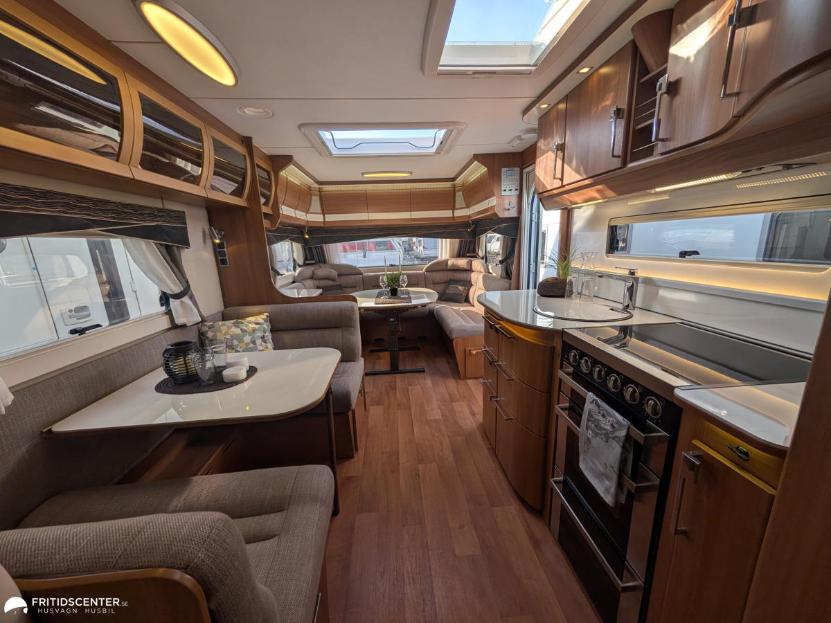 KABE ROYAL 720 GXL KS *ALDE / Mitt dinette / Året runt, bild 18 av 23