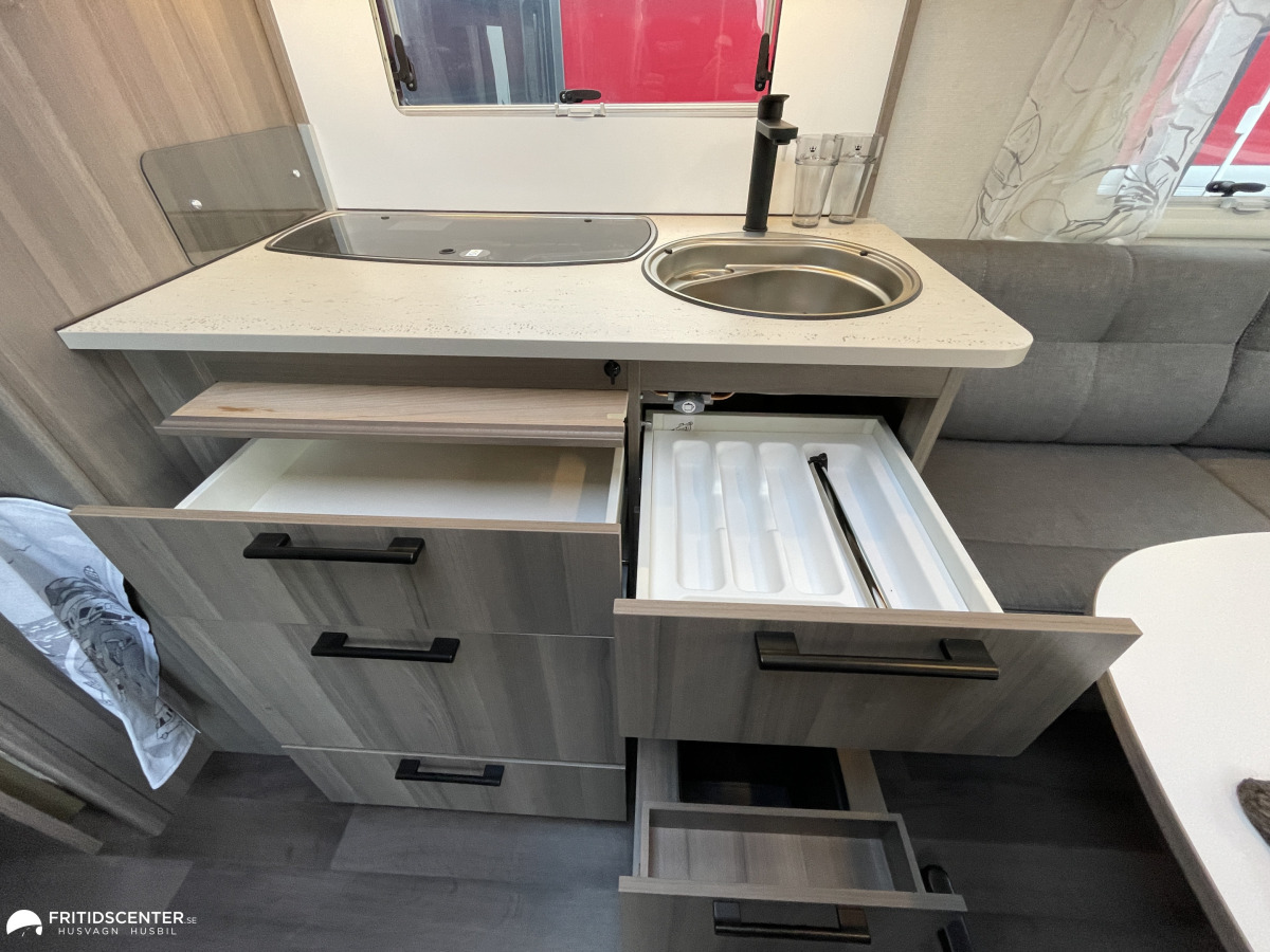 KABE ESTATE 560 GLE KS *KAMPANJ* AC*SOLPANEL*MOVER*, bild 10 av 23