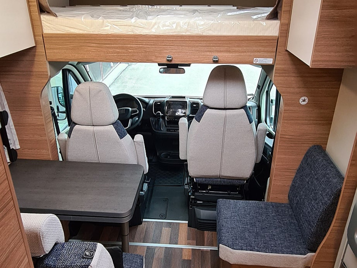 Weinsberg 650 MEG CaraHome perfekt för familjen, bild 9 av 16