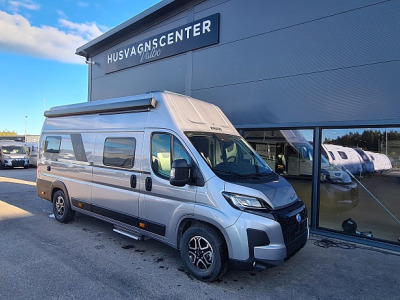 Knaus 630 ME BoxLife automatlåda, lyftsäng, högt tak