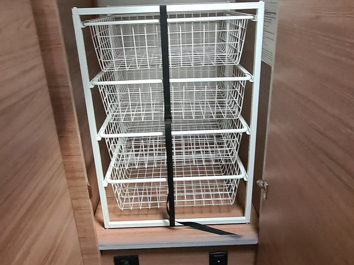 Knaus 500 KD sport 3vånings-säng, lufttält, markis, bild 11 av 16