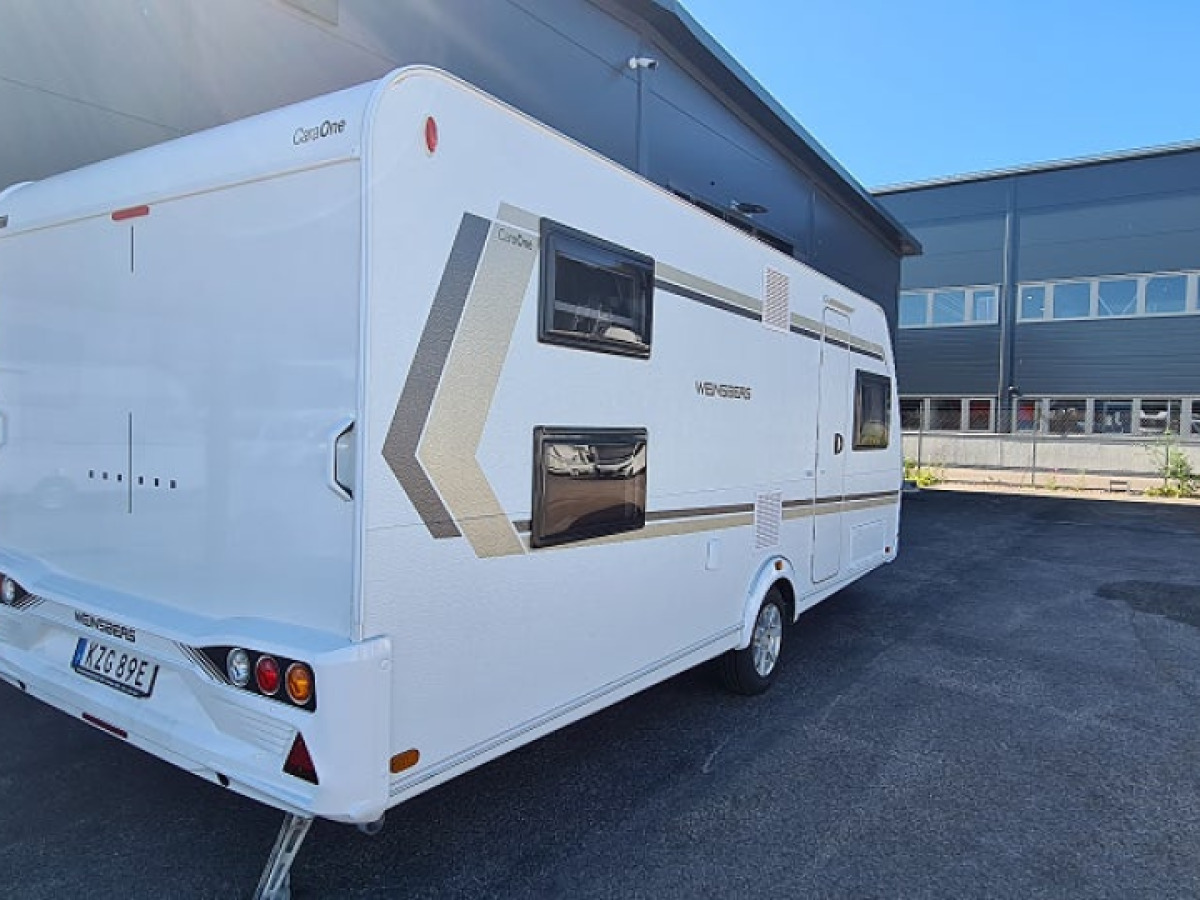 Weinsberg 550 UK Caraone solceller, tv-antenn, dubbla tv-hållare, bild 2 av 11