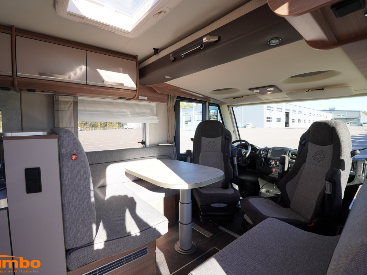 Knaus MEG 700, bild 2 av 21