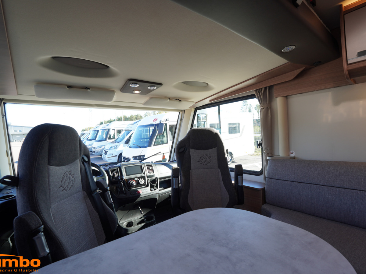 Knaus MEG 700, bild 3 av 21