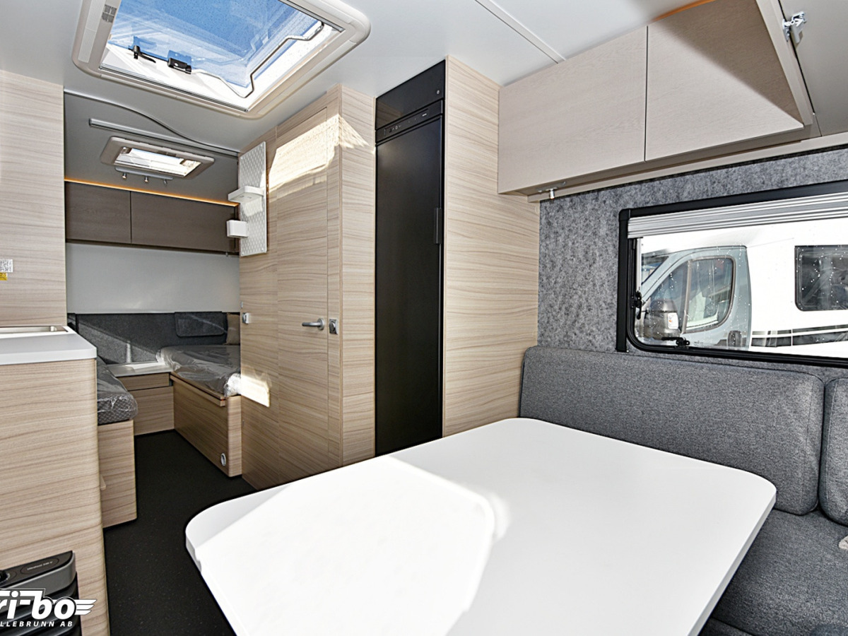 Adria 502 UL Altea, Långbäddar, bild 9 av 25