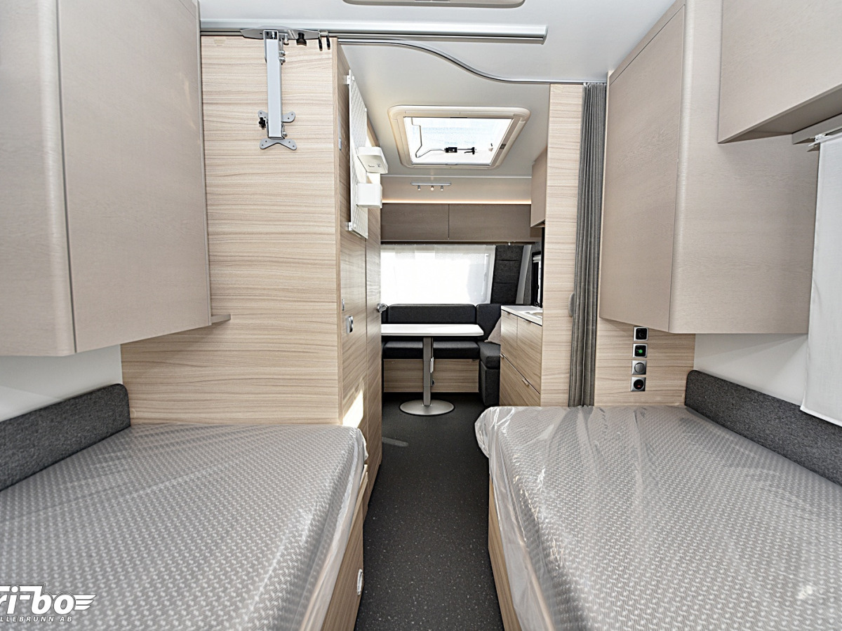 Adria 502 UL Altea, Långbäddar, bild 15 av 25