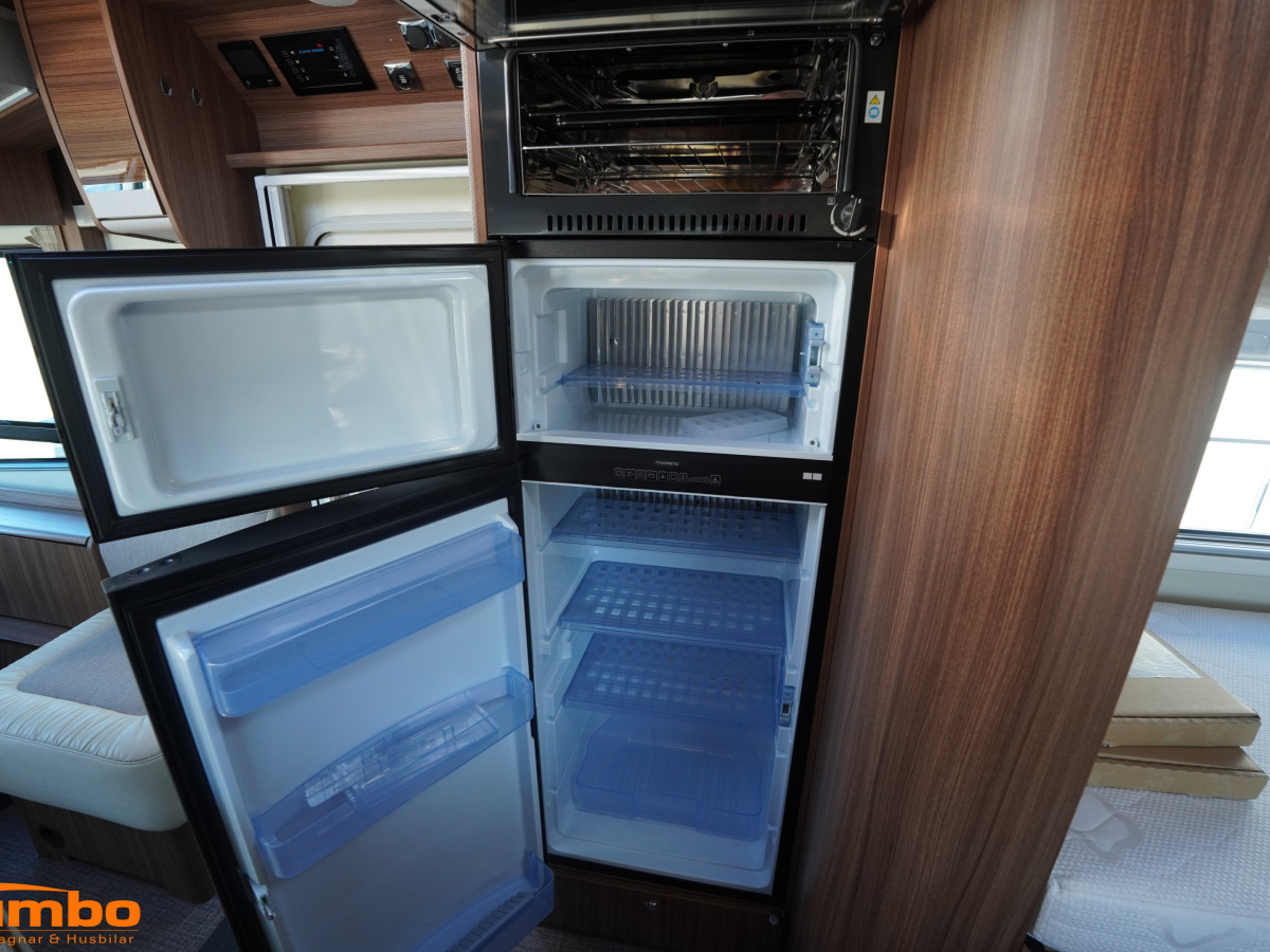Eura Mobil IL 730 EB, bild 6 av 23