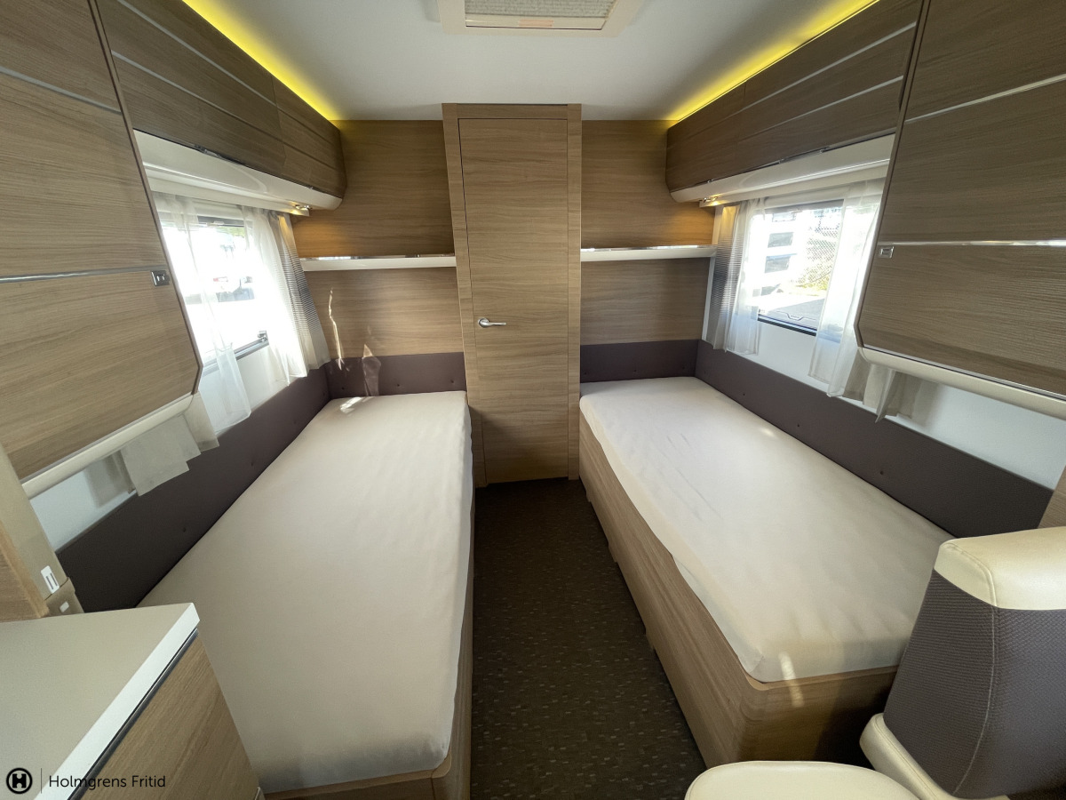 Adria ADORA 613 HT, bild 11 av 28