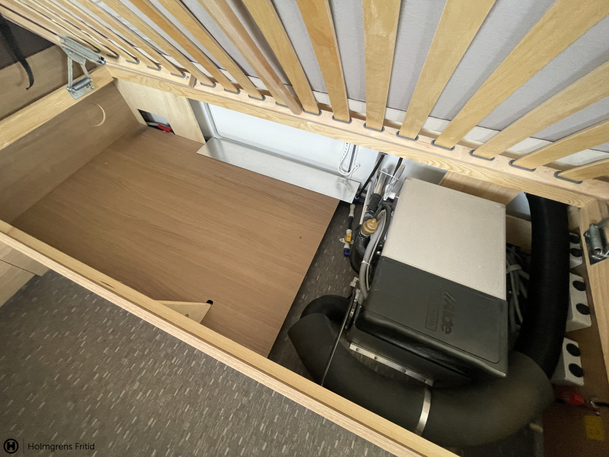 Adria ADORA 613 HT, bild 14 av 28