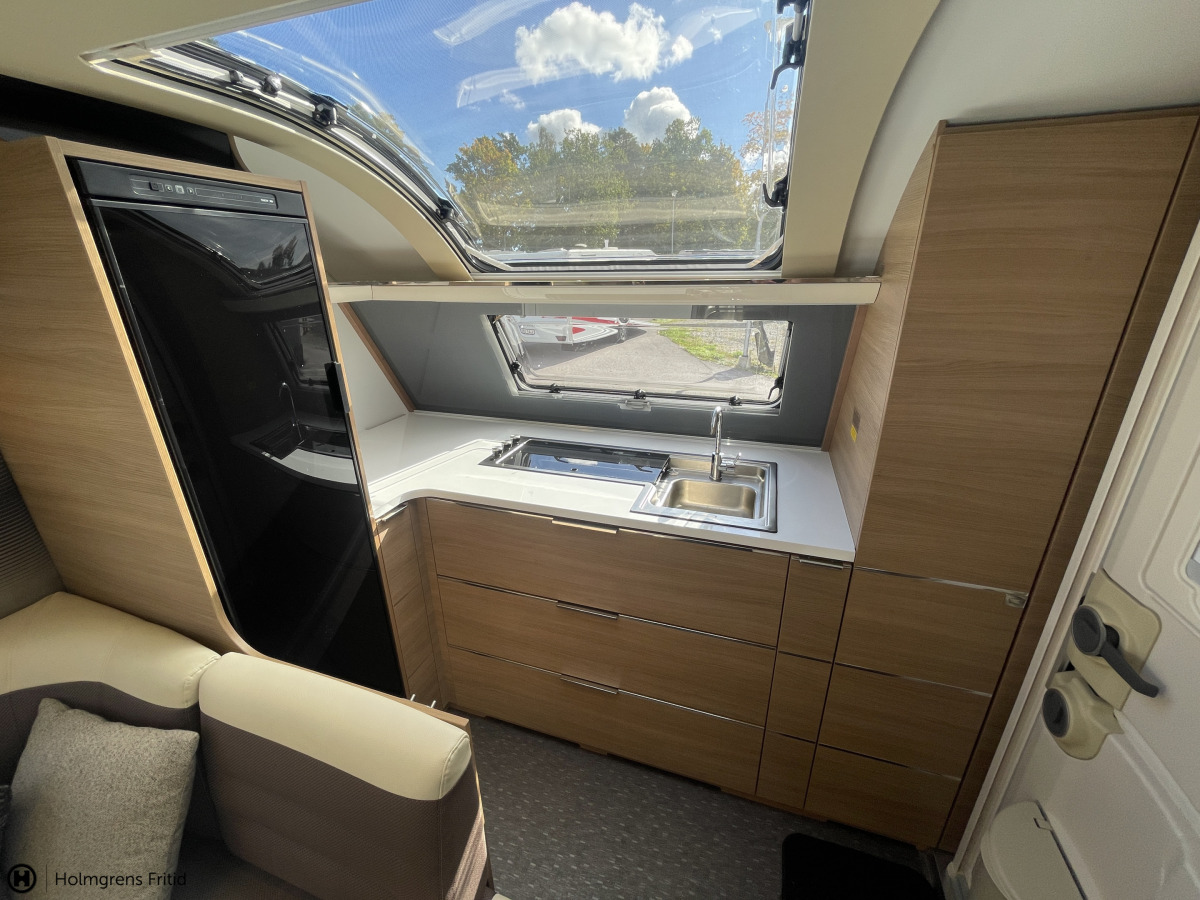Adria ADORA 613 HT, bild 21 av 28
