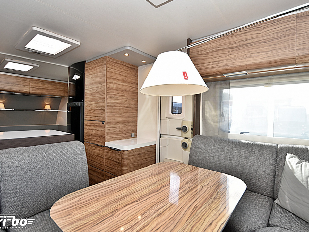 Adria 563 PU Astella Glam Edition, Dubbelbädd, bild 8 av 28