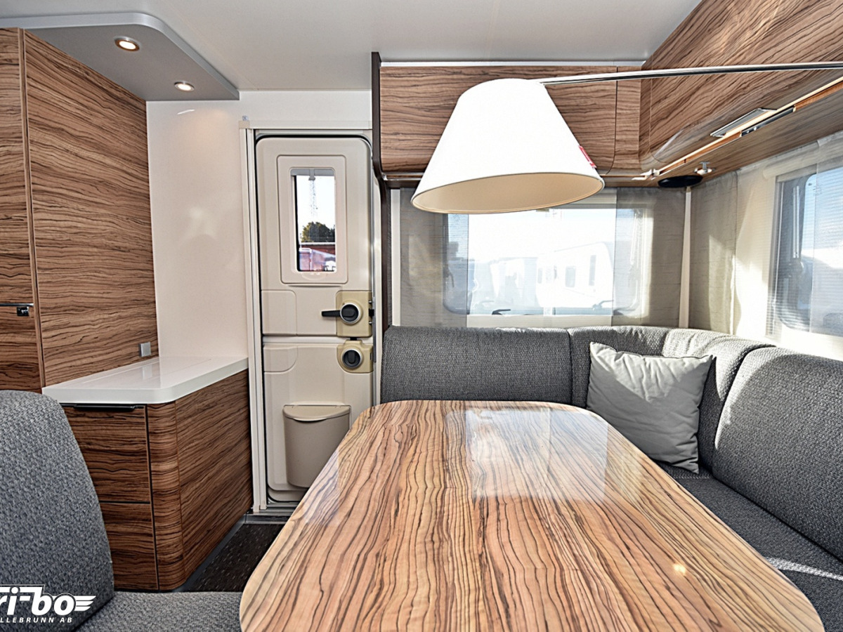 Adria 563 PU Astella Glam Edition, Dubbelbädd, bild 9 av 28