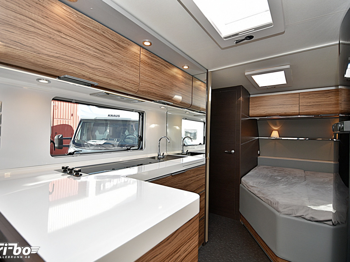 Adria 563 PU Astella Glam Edition, Dubbelbädd, bild 11 av 28