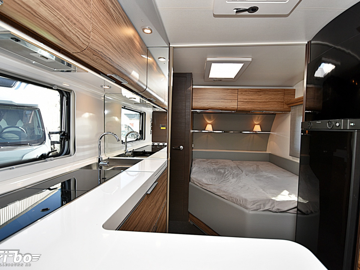 Adria 563 PU Astella Glam Edition, Dubbelbädd, bild 12 av 28