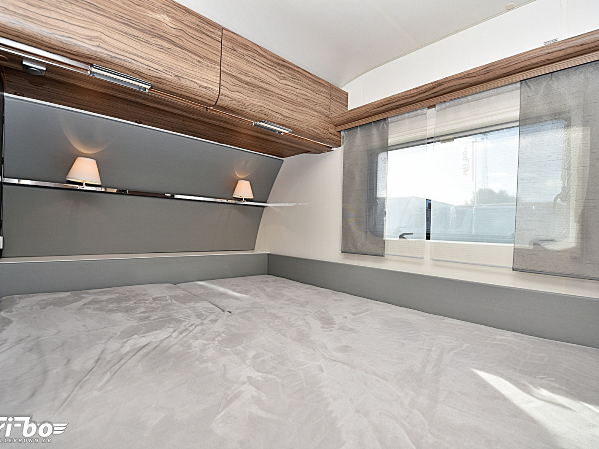 Adria 563 PU Astella Glam Edition, Dubbelbädd, bild 15 av 28