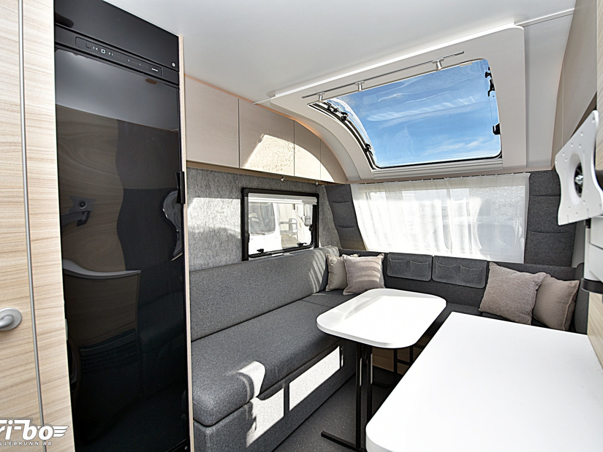 Adria 362 LH Altea, Långbäddar, bild 5 av 21