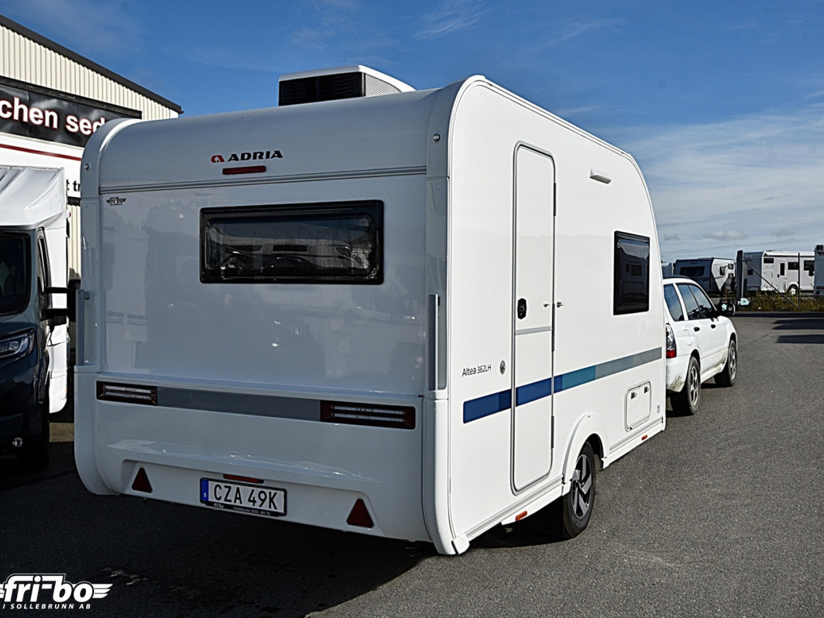 Adria 362 LH Altea, Långbäddar, bild 19 av 21