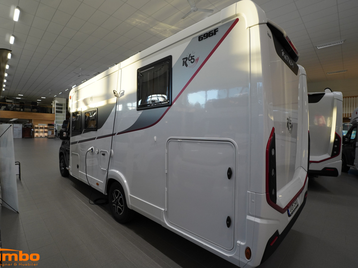 Rapido 696 F 65ans 140hk Automat 3500kg, bild 20 av 23