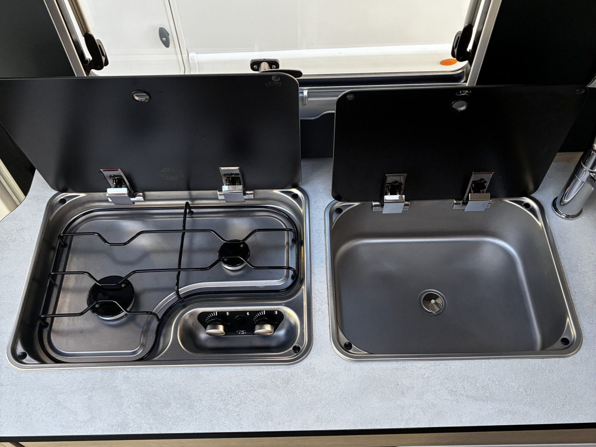 Rapido C55 65års, 180hk, Automat, Solcell, bild 7 av 22