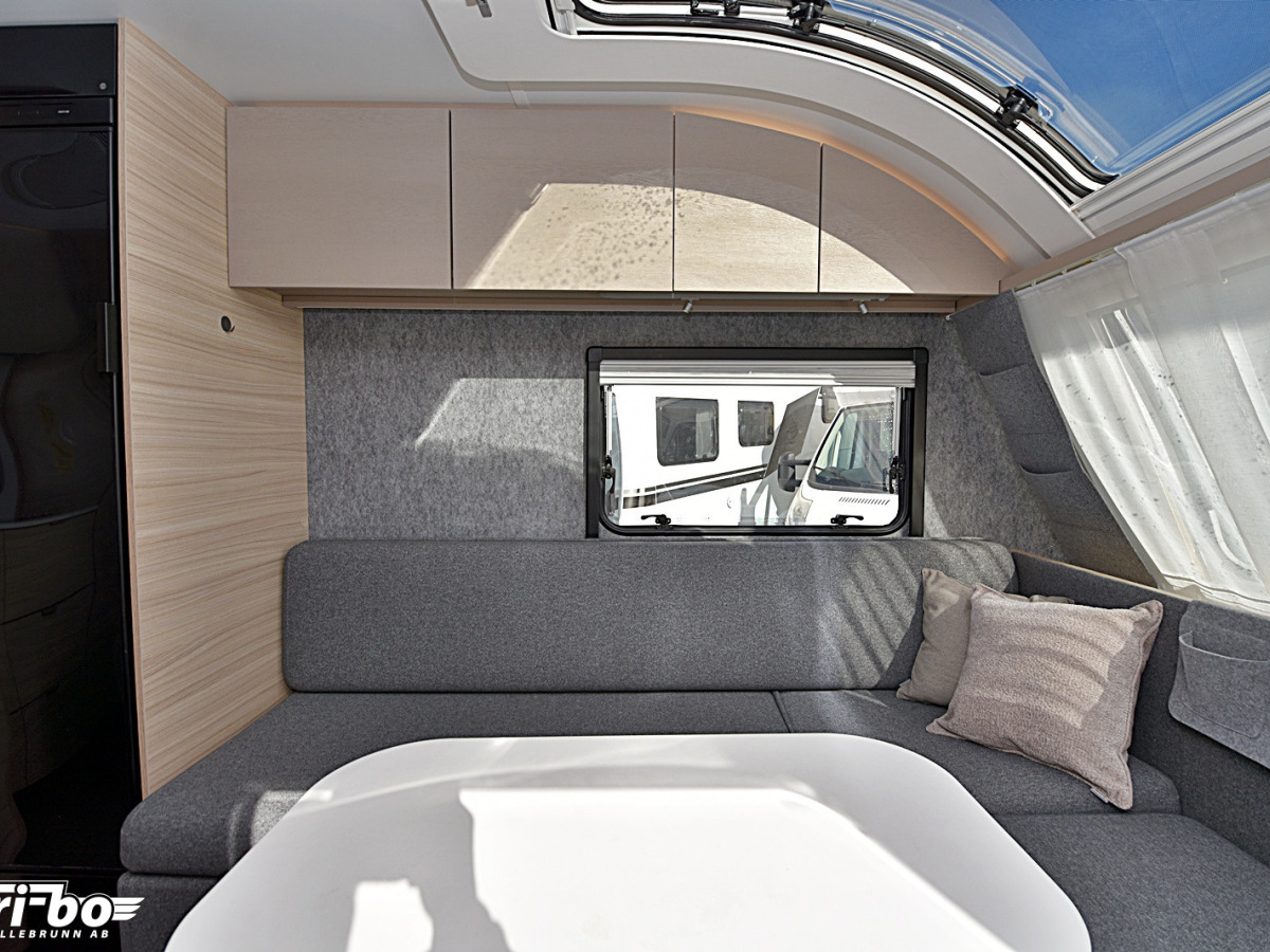 Adria 362 LH Altea, Långbäddar, bild 12 av 21