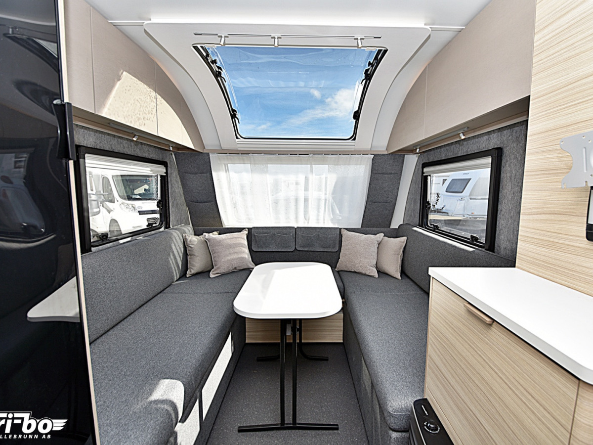 Adria 362 LH Altea, Långbäddar, bild 6 av 21