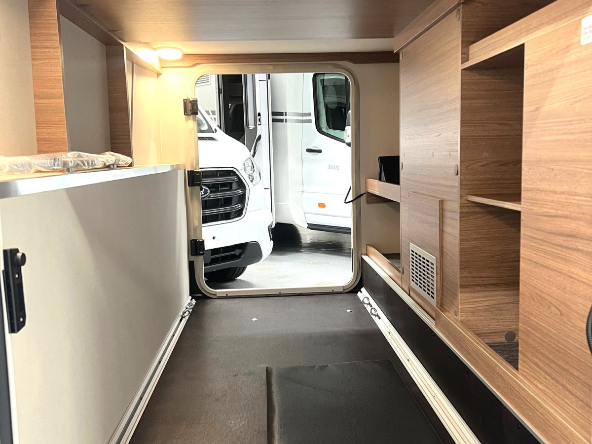Knaus LVE I 900 LEG, bild 3 av 17