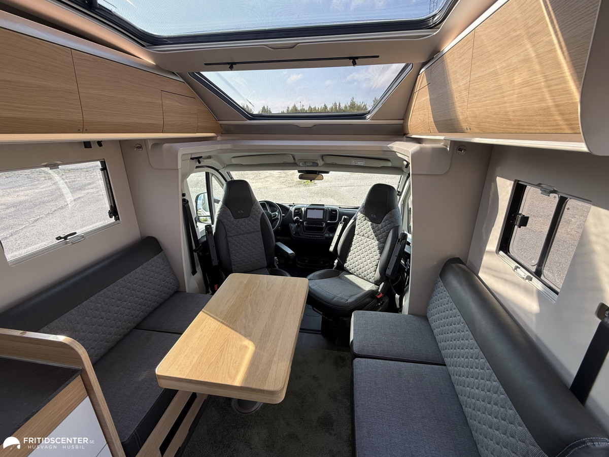 Adria CORAL PLUS 670 DL *ALDE / Solpanel / Lithium*, bild 2 av 40