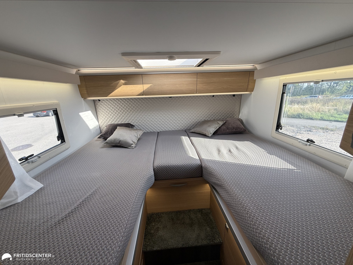 Adria CORAL PLUS 670 DL *ALDE / Solpanel / Lithium*, bild 13 av 40