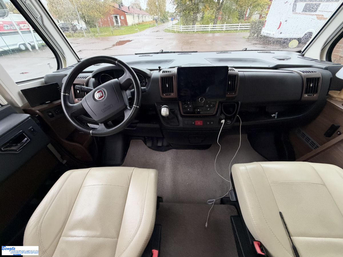 Frankia F-LINE 840 QD LUXURY LINE HYDRAL. STÖDBEN MYCKET VÄLUTRUSTAD, bild 7 av 21