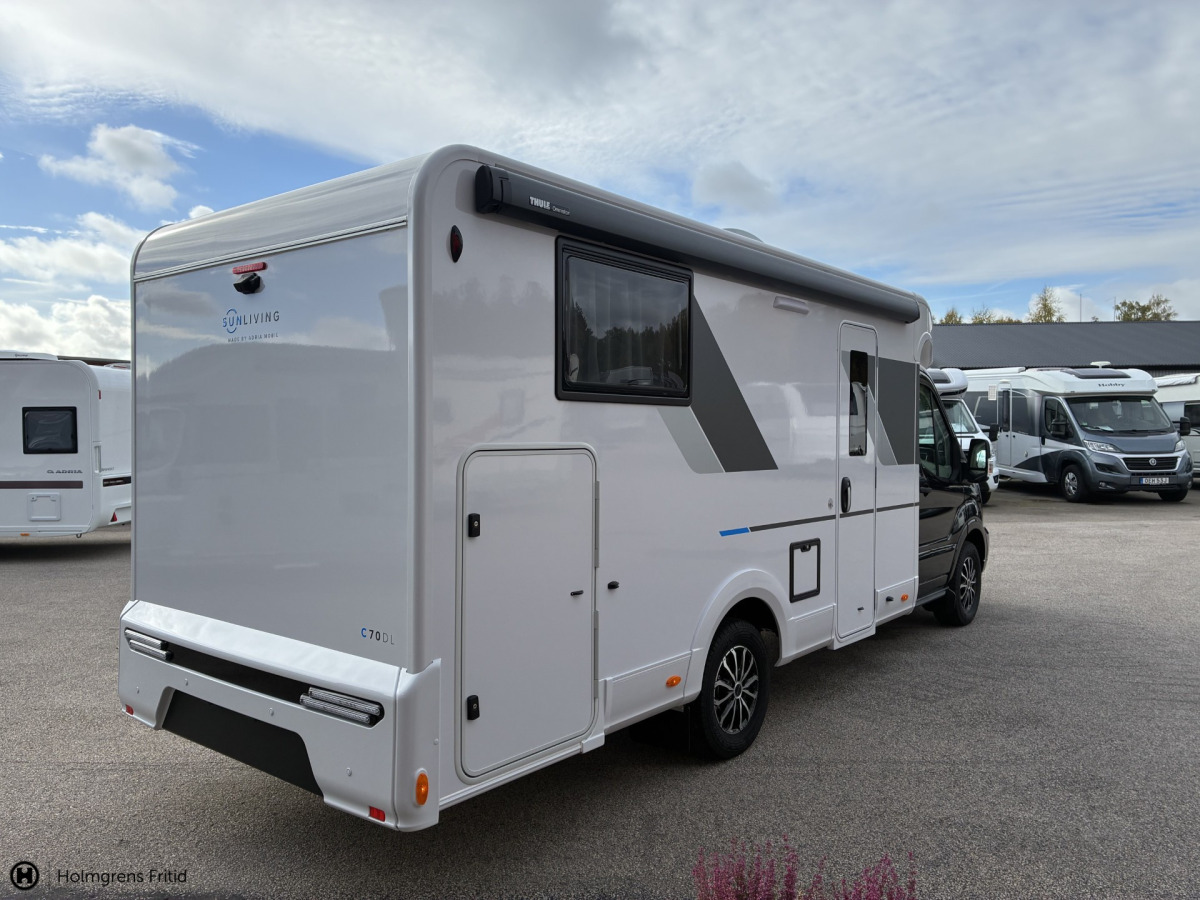 Sun Living C 70 DL - 3500 kg Ford 165 hk, bild 3 av 13